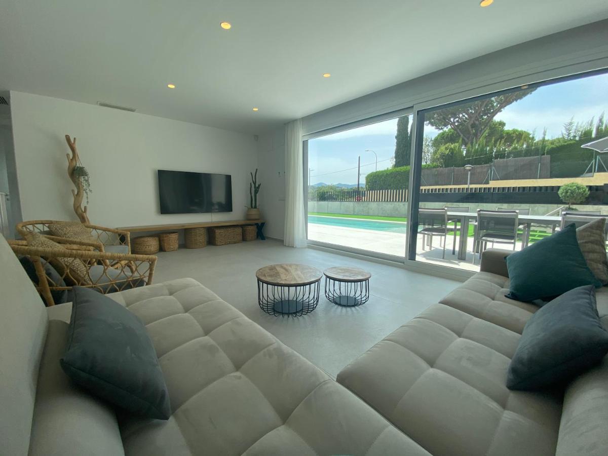 Naramia Sagaro Villa With Poolgarden10 Pax С'Агаро Экстерьер фото